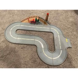 1996 Hot Wheels World Police Chase Playtrack Playset